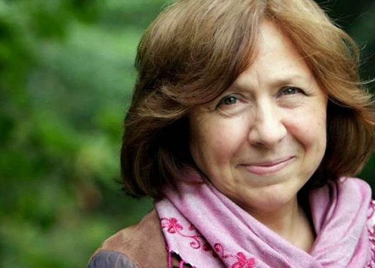 Belarus yazıçı Svetlana Aleksiyeviç çağırış edib