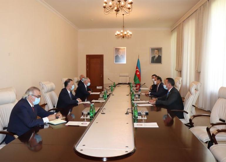 Oqtay Şirəliyev Türkdilli Dövlətlərin Əməkdaşlıq Şurasının Baş katibi ilə görüşüb