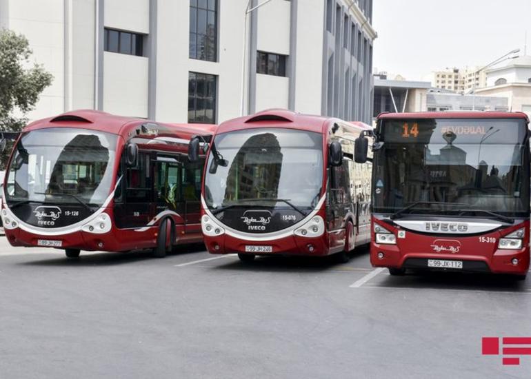 BNA: Son vaxtlar yollarda müşahidə olunan hərəkətlilik və nəqliyyat sıxlığı avtobusların hərəkətinə ciddi maneə yaradır