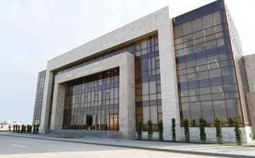 Prezident İlham Əliyev Sumqayıt Kimya Sənaye Parkının nəzdində Peşə Təhsil Mərkəzinin açılışında iştirak edib