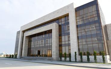 Prezident İlham Əliyev Sumqayıt Kimya Sənaye Parkının nəzdində Peşə Təhsil Mərkəzinin açılışında iştirak edib