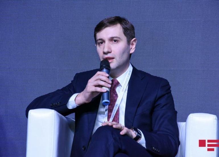 Azərbaycanda təmassız ödəniş kartlarının sayı kəskin artıb