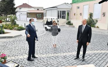 Prezident İlham Əliyev və Mehriban Əliyeva Balaxanıda aparılan abadlıq işləri ilə tanış olublar