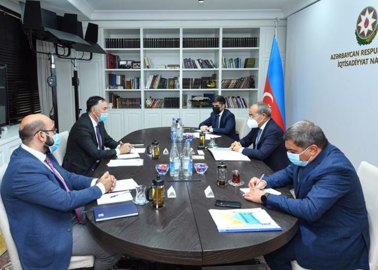 Azərbaycan və AİB əməkdaşlığın genişləndirilməsi perspektivlərini müzakirə edib