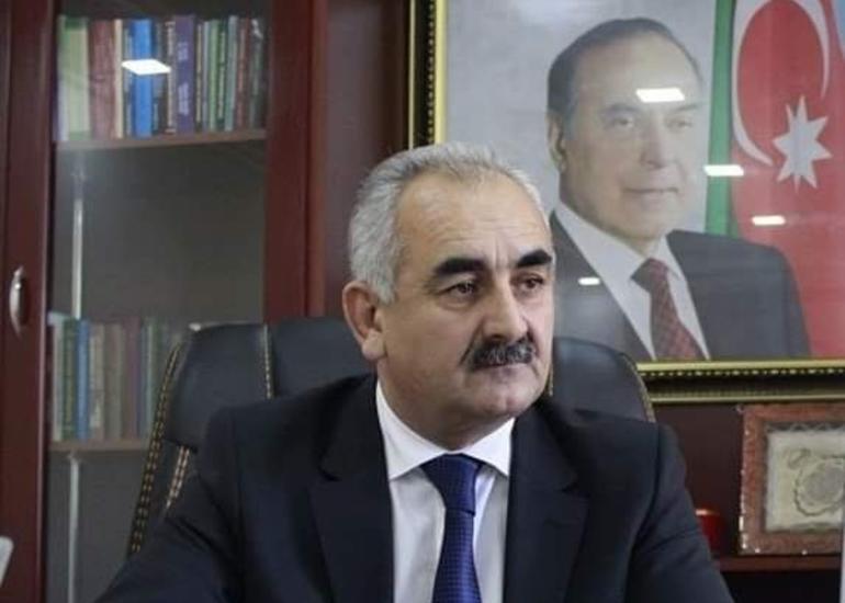 Makron son günlər nə üçün belə əl-ayağa düşüb, niyə narahatdır?