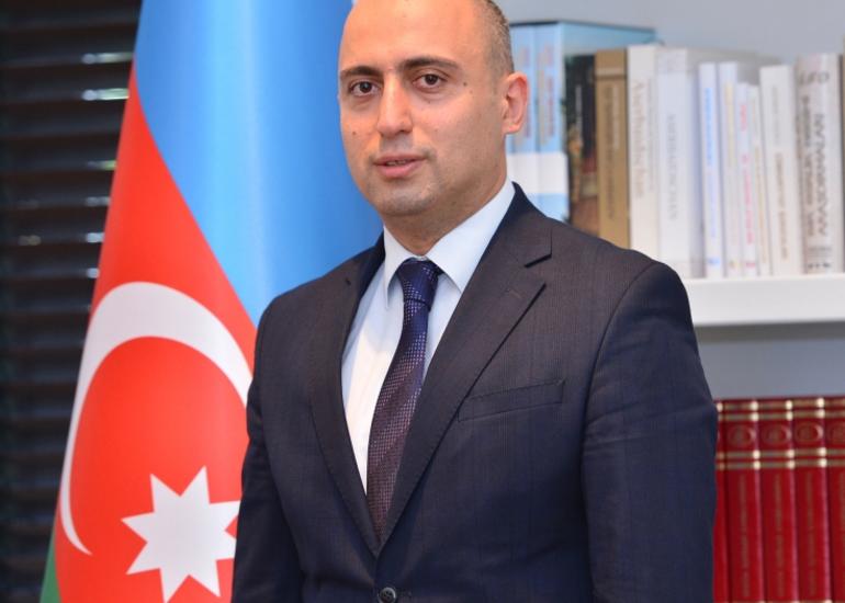 Təhsil naziri müəllimləri təbrik edib