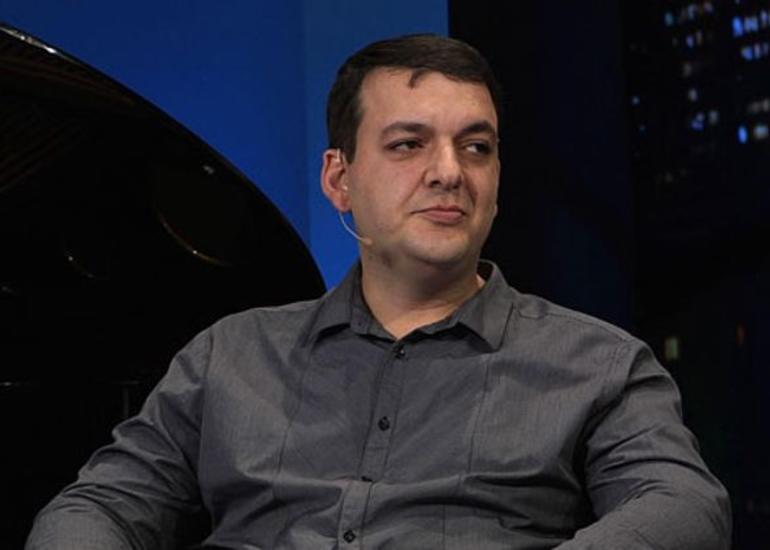 Məşhur erməni bloger Nikol Paşinyanı Gəncəni vurmaq əmri verməkdə ittiham edib