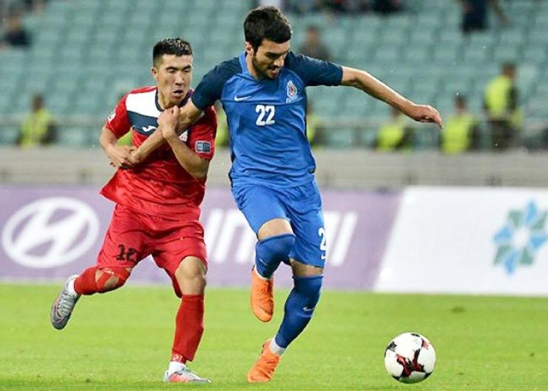 Mahir Emreli Azərbaycan yığmasının düşərgəsini tərk edib