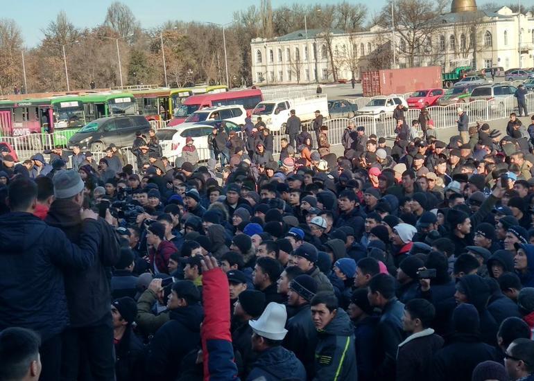 Qırğızıstanda iğtişaşlar zamanı 218 nəfər xəsarət alıbhttps://ikisahil.az/photo/975x540_2/upload/2020/04/18/-3850b1a2158720695831132597610607267.jpg