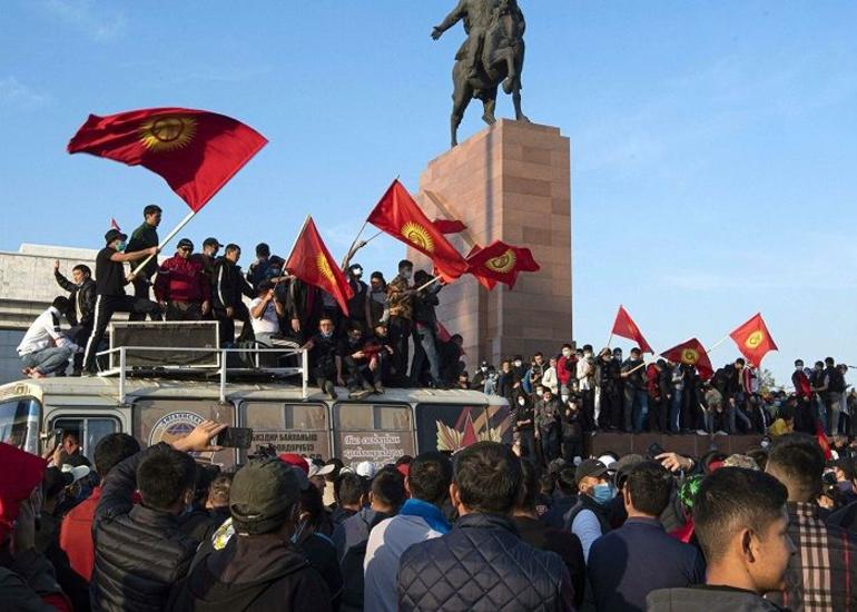 Qırğızıstanda iğtişaşlar zamanı 1000-dən çox insan yaralanıb