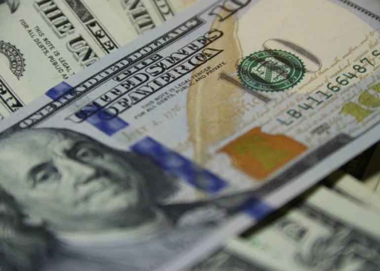 Azərbaycandakı banklar bugünkü valyuta hərracında 58 mln. dollar cəlb edib