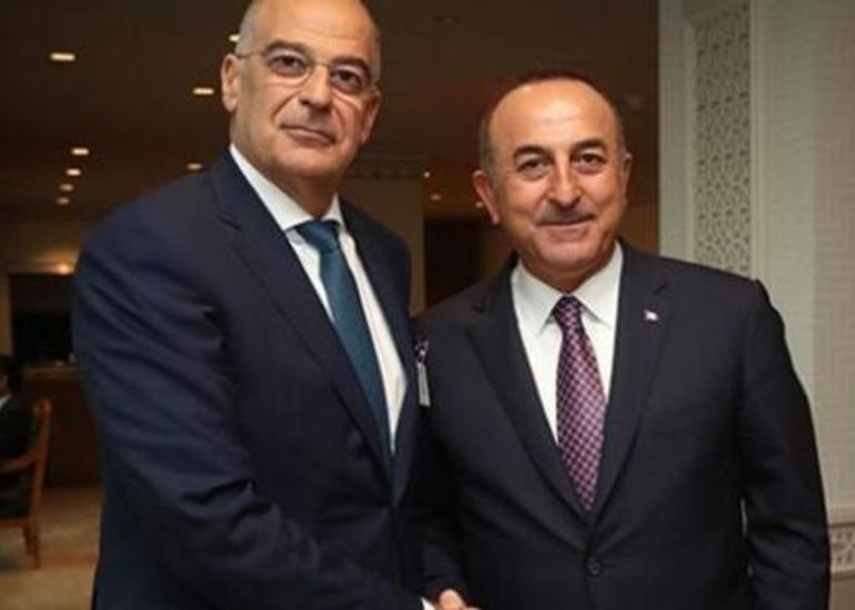 Çavuşoğlu yunan həmkarı ilə görüşüb