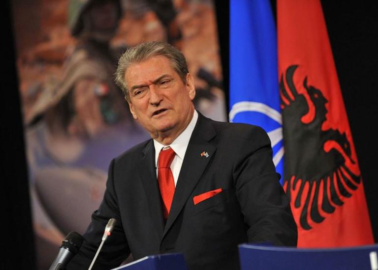Albaniyanın sabiq Prezidenti: “Azərbaycanın Ermənistanın işğal etdiyi ərazilərinə tam suverenliyini bərpa etmək hüququnu dəstəkləyirəm”