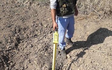 Azərbaycanın cəbhəyanı 9 rayonunda düşmənin atdığı top mərmiləri, raketin döyüş başlığı və dron qalıqları aşkarlanıb