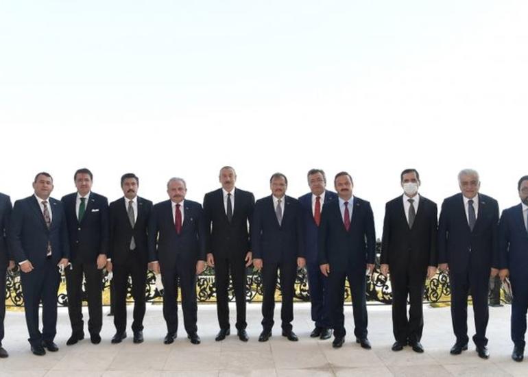 Azərbaycan Prezidenti: “Türkiyə dövlətinin və xalqının dəstəyi xüsusi önəm daşıyır”