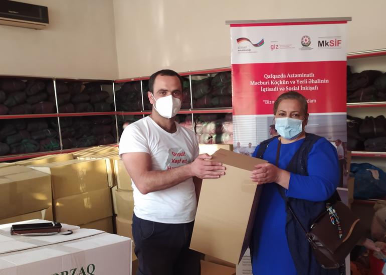 Koronavirus (COVID-19) pandemiyası ilə mübarizə çərçivəsində məcburi köçkünlərə yardım göstərilib