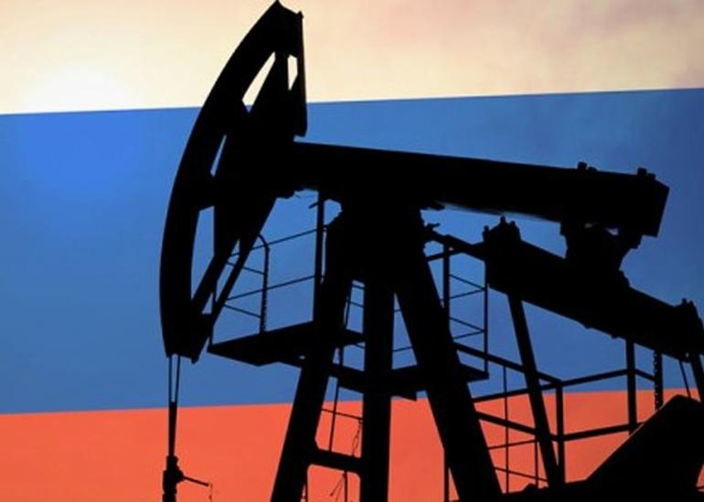 Rusiya neft hasilatını bu il 10%, ixracını isə 16%-dən çox azaldacaq