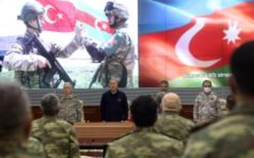 Hulusi Akar, Zakir Həsənov və digər yüksək vəzifəli hərbiçilər Müdafiə Nazirliyində görüş keçiriblər