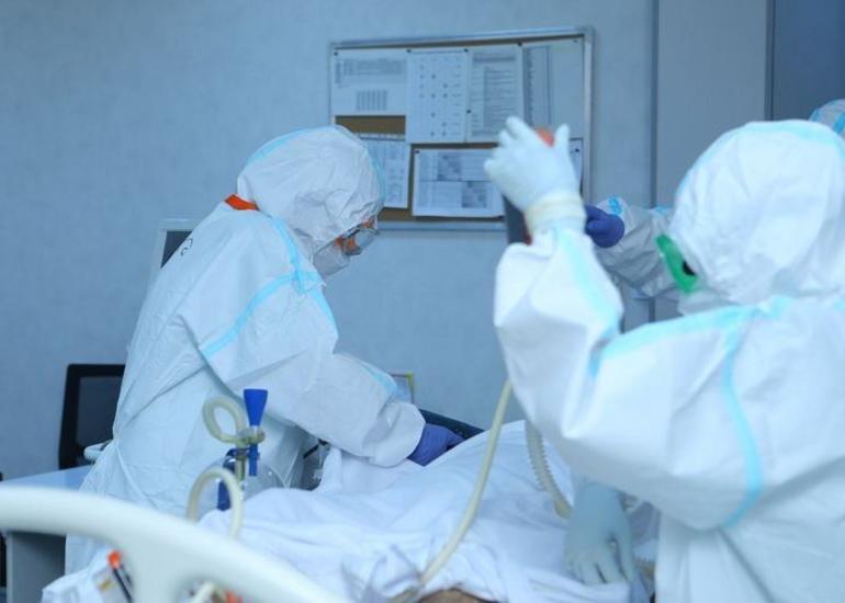 Azərbaycanda koronavirusdan ölüm hallarının çoxalmasının səbəbləri açıqlanıb