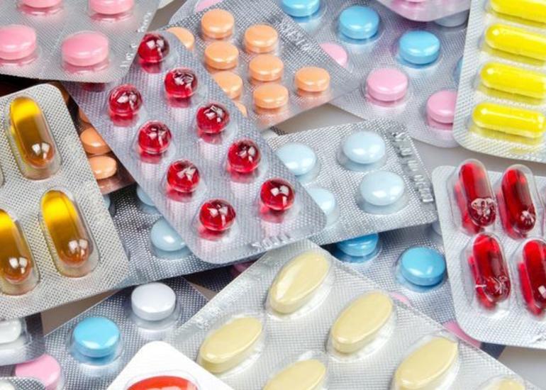 Dövlət səviyyəsində antibiotiklərin reseptsiz satışına sərt nəzarət olmalıdır - Səhiyyə nazirliyi
