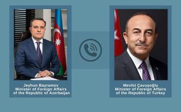 Bayramovla Çavuşoğlu telefonla danışdı