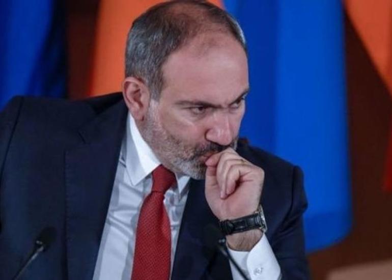Ermənistanda 150-dən çox vəkil Paşinyanın istefasını tələb edib