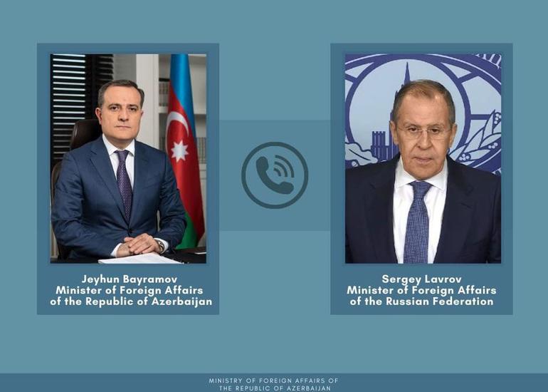 Ceyhun Bayramov və Sergey Lavrov telefonla danışıblar