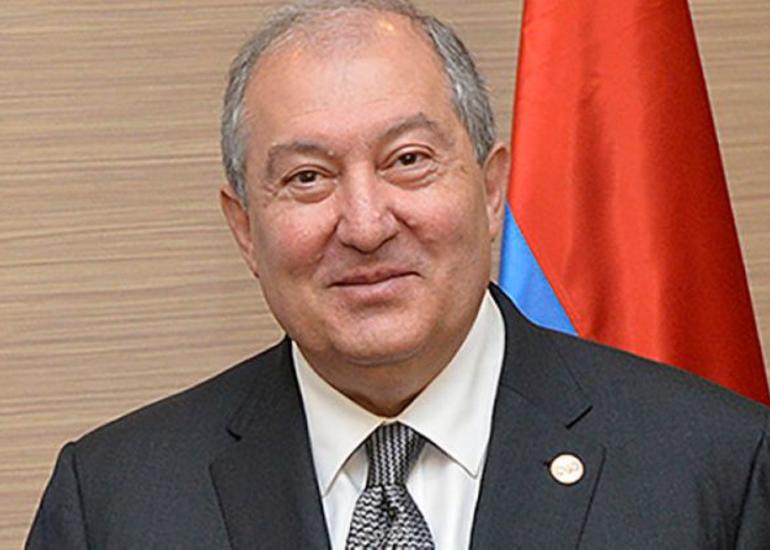 Koronavirusa yoluxan Ermənistan prezidenti xəstəxanaya yerləşdirilib