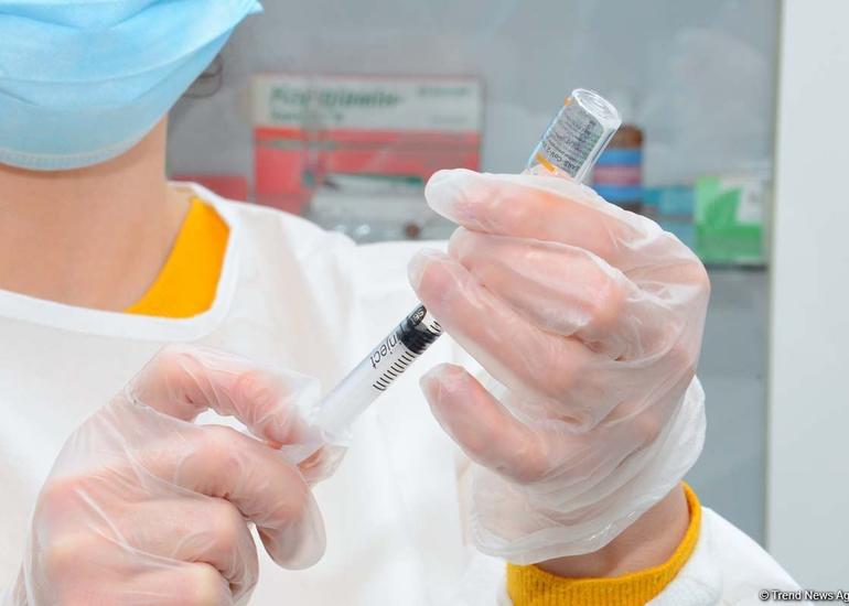 Azərbaycanda koronavirus əleyhinə peyvənd olunan yeniyetmələrin sayı açıqlanıb