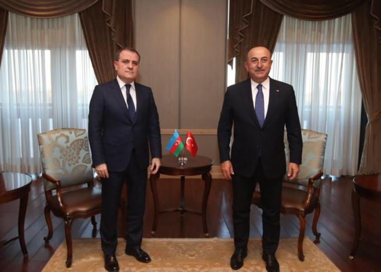 Azərbaycan və Türkiyə XİN başçıları görüşüb
