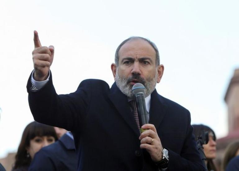 Paşinyan müxalifət liderlərini həbslə hədələyib
