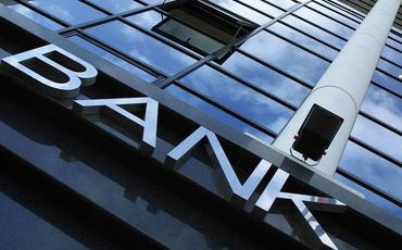 Banklar adından saxta reklamlar paylaşılır – Xəbərdarlıq