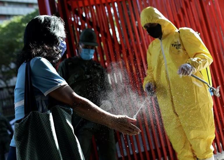Braziliyada koronavirusdan sutkalıq ölüm sayında yenidən rekord qeydə alınıb