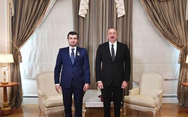 Prezident İlham Əliyev “Baykar Makine” şirkətinin texniki direktorunu və “ASELSAN” şirkətinin idarə heyətinin rəhbərini qəbul edib