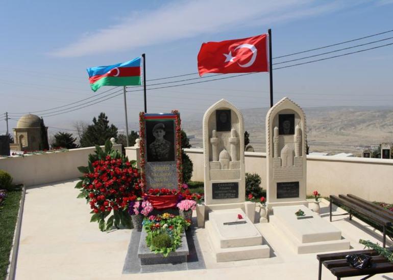 Səbaildə daha bir şəhidin məzarı və məzarının ətrafı abadlaşdırılıb