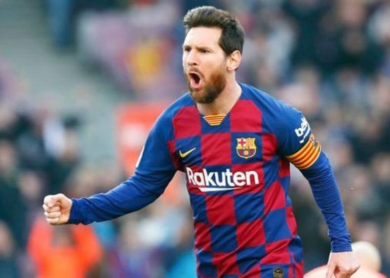 Lionel Messi: “Hakim mənə sarı vərəqə vermək istəyir”