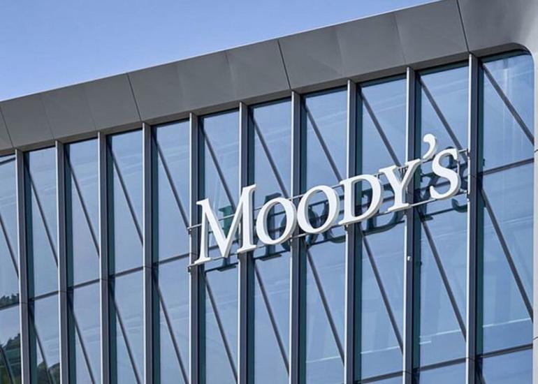 "Moody's" CQD-nin reytinq üzrə proqnozunu yüksəldib