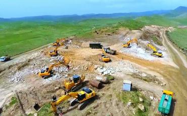 Hadrut-Cəbrayıl-Şükürbəyli yeni avtomobil yolunun tikintisi davam edir
