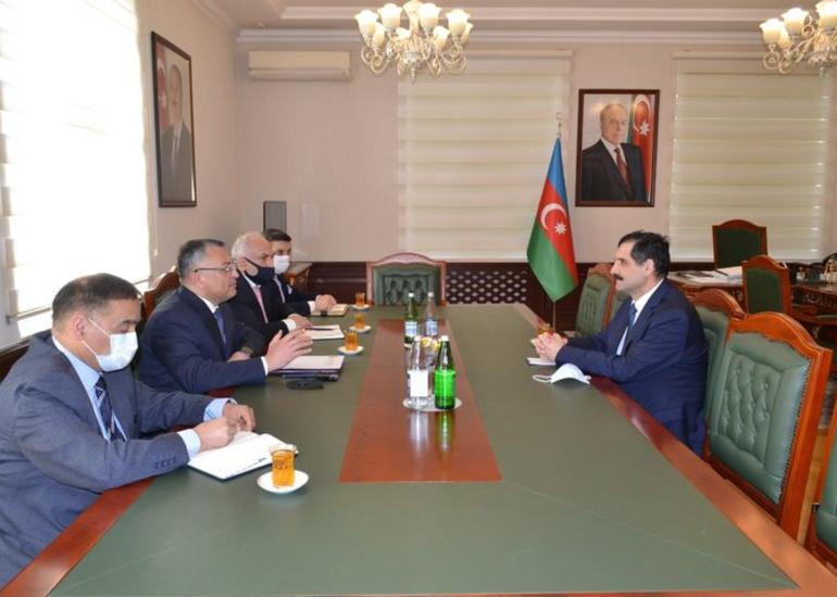 Rövşən Rzayev Türkiyə səfiri ilə görüşüb