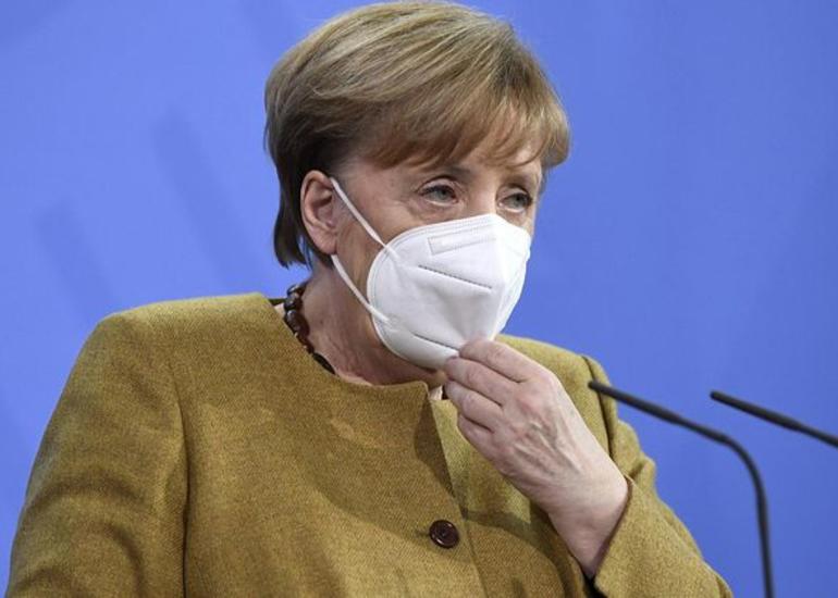 Merkel “Sputnik V” peyvəndinin alınması ilə bağlı Almaniyanın şərtini açıqlayıb