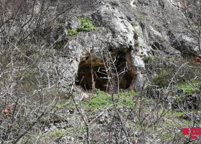 Jurnalistlər Azıx mağarasında olub