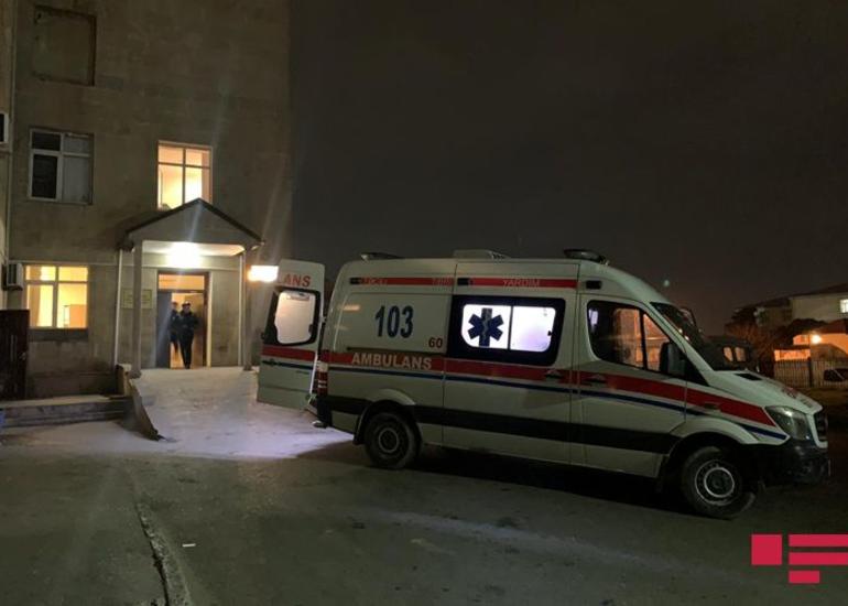 Bakıda sərnişin avtobusdan yıxılaraq ağır xəsarət alıb