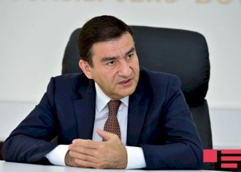 AAK: Dövlət qulluqçularının dissertasiya müdafiə etməsi məqsədəuyğun hesab edilmir