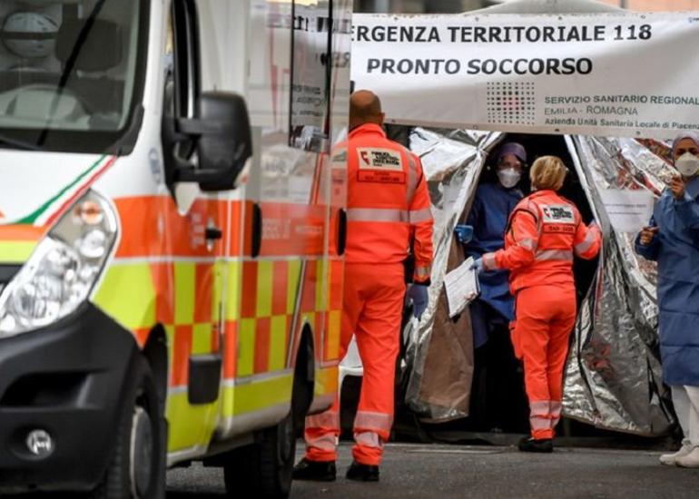 Britaniyada son sutka ərzində 2445 nəfərdə COVID-19 aşkar olunub