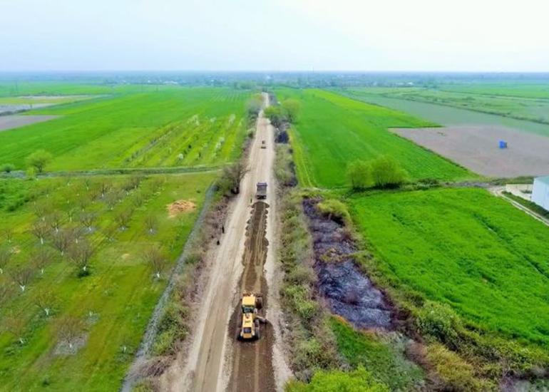 Şabranda avtomobil yolu yenidən qurulur