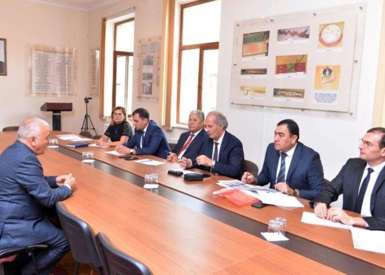 Direktorların işə qəbulu üzrə müsahibələr 4 mərhələdə keçiriləcək