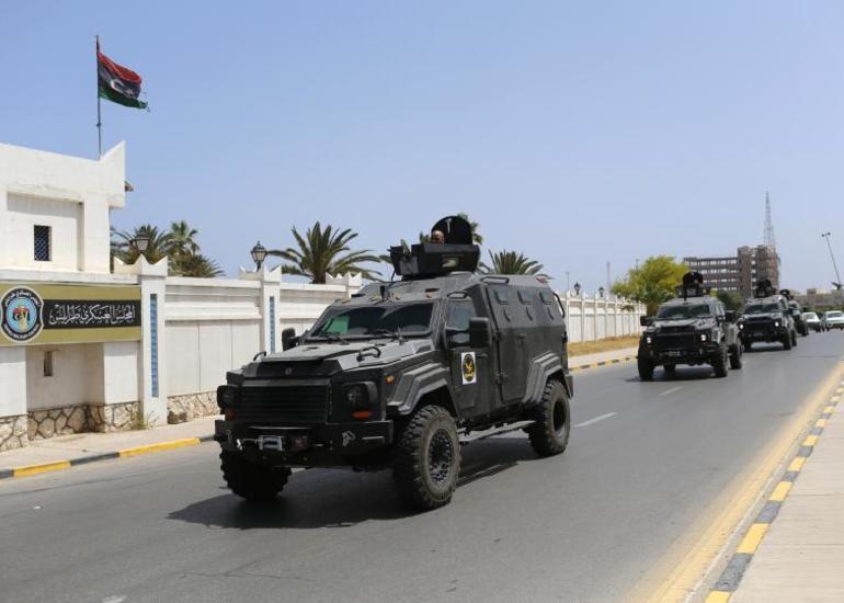 Tripolidə silahlılar Prezident Şurasının qərargahının yerləşdiyi otelə hücum ediblər