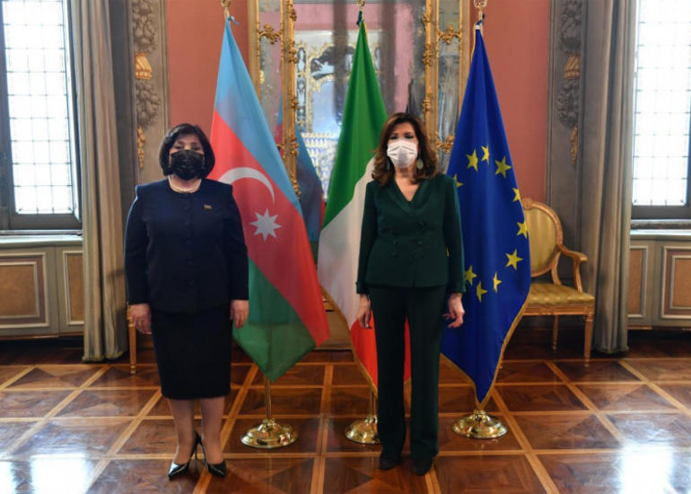 Milli Məclisin sədri Sahibə Qafarova İtaliya Senatının sədri ilə görüşüb
