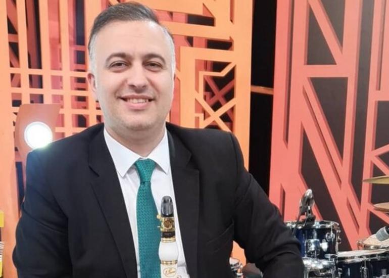 Hüseyn restoranda pulsuz yeyən məşhurları ələ saldı