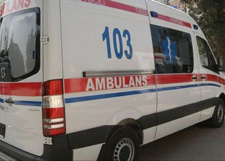 Salyanda avtomobilin vurduğu piyada ağır kəllə-beyin travması alıb